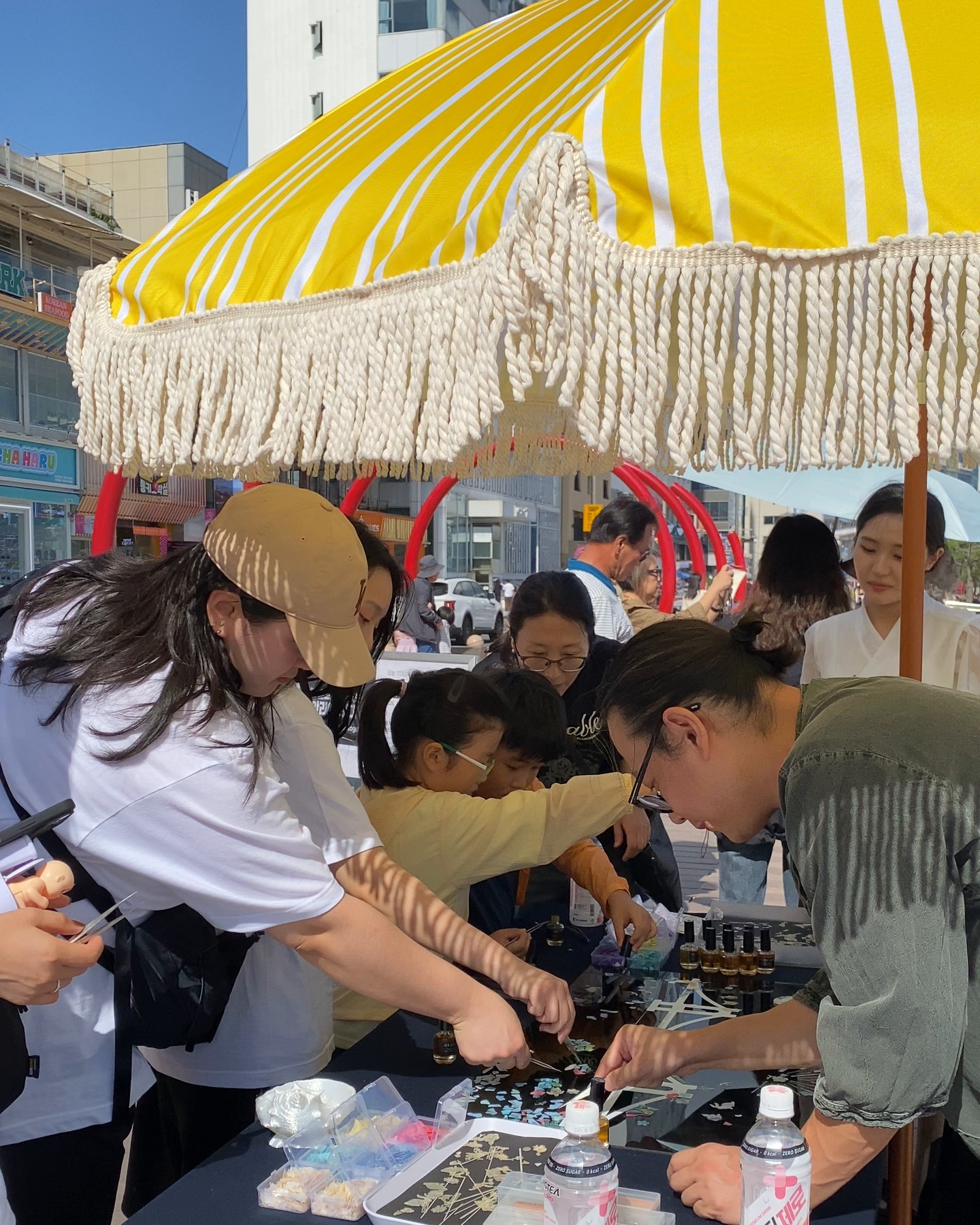 Community craft session at Gwangalli